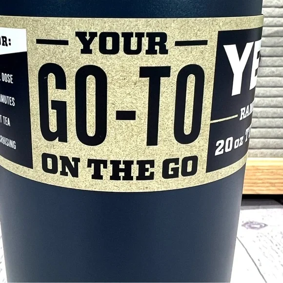 YETI Rambler 20 oz Tumbler-NAVY- NEW - Picture 5 of 11